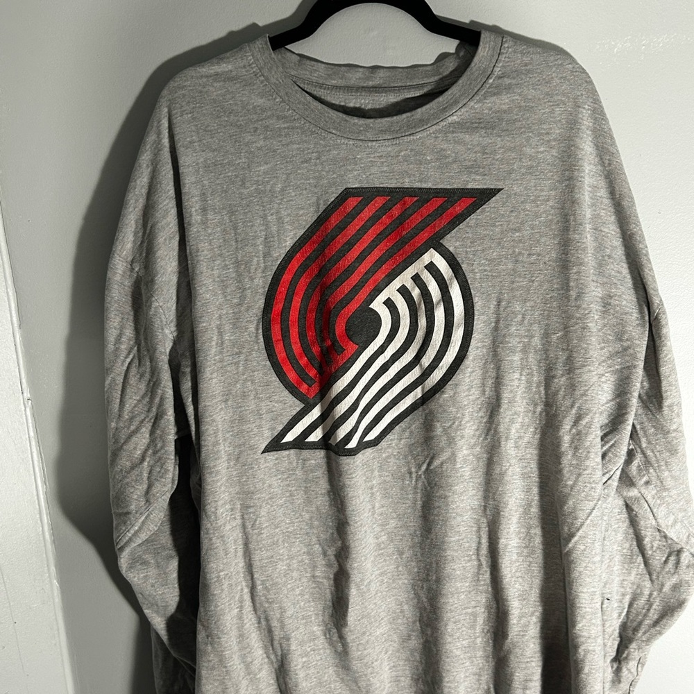 Fanatics Gray and Red Long Sleeve Tee Damian lillard Portland trailblazers nba
